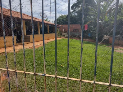 Fazenda / Sítio / Chácara com 2 Quartos à venda, 100m² no , Alambari