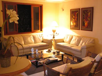 Hotel / Motel / Pousada com 20 Quartos à venda, 1000m² no Algodoal, Cabo Frio