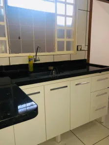 Sobrado com 3 Quartos para alugar, 200m² no Concórdia III, Araçatuba
