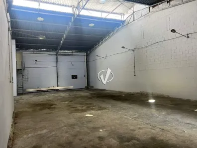 Galpão / Depósito / Armazém para alugar, 850m² no Chácara da Galega, Pindamonhangaba