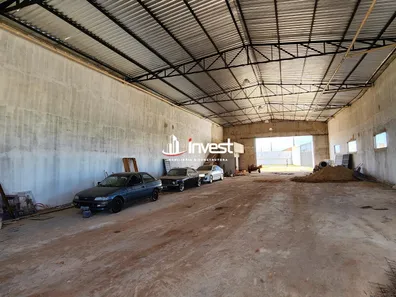Galpão / Depósito / Armazém à venda, 1200m² no Parque das Laranjeiras, Uberaba