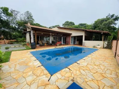 Fazenda / Sítio / Chácara com 4 Quartos à venda, 250m² no , Ibiúna