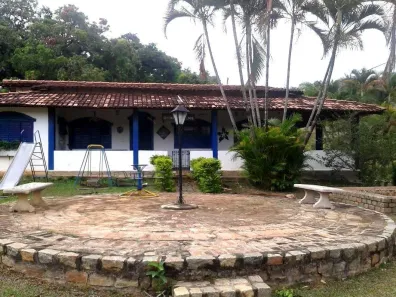 Fazenda / Sítio / Chácara com 3 Quartos à venda, 250m² no Bom Destino, Santa Luzia