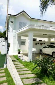 Casa de Condomínio com 3 Quartos à venda, 194m² no Morada da Colina, Resende
