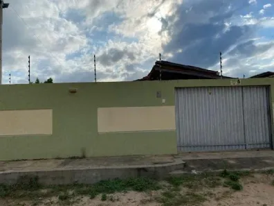 Casa com 2 Quartos à venda, 200m² no Abolição, Mossoró