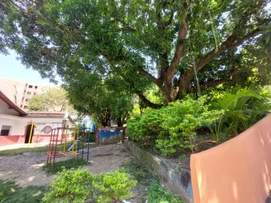 Loja / Salão / Ponto Comercial à venda, 1m² no Mutondo, São Gonçalo