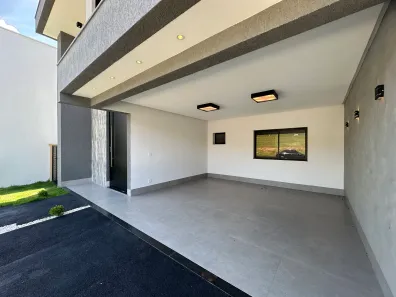Casa de Condomínio com 4 Quartos à venda, 226m² no Jardins Capri, Senador Canedo