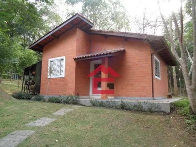 Fazenda / Sítio / Chácara com 4 Quartos à venda, 686m² no Jardim dos Ipês, Embu das Artes