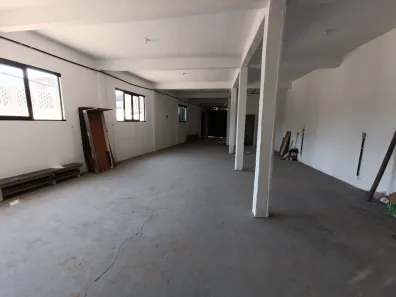Galpão / Depósito / Armazém à venda, 400m² no Vila Sul Americana, Carapicuíba
