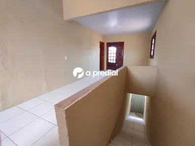 Casa com 2 Quartos para alugar, 70m² no Boa Vista-Castelão, Fortaleza