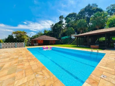 Fazenda / Sítio / Chácara com 4 Quartos para venda ou aluguel, 500m² no Vale dos Pinheiros, Atibaia