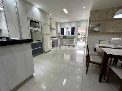 Sobrado com 3 Quartos à venda, 160m² no Jardim Nova Alvorada, Hortolândia