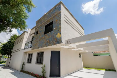 Sobrado com 3 Quartos à venda, 135m² no Novo Mundo, Curitiba