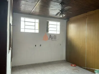 Casa Comercial para venda ou aluguel, 600m² no Jardim São Vicente, Embu das Artes