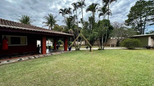 Fazenda / Sítio / Chácara com 3 Quartos à venda, 269m² no Recanto Jatobá, Americana