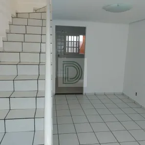Casa de Condomínio com 2 Quartos para alugar, 70m² no Jardim Guerreiro, Cotia