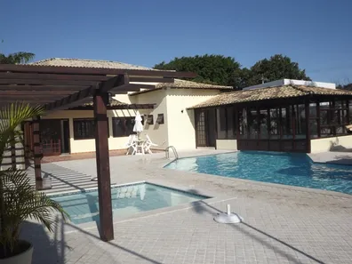 Casa de Condomínio com 2 Quartos para alugar, 75m² no Porto Belo, Armação dos Búzios
