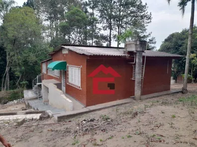 Fazenda / Sítio / Chácara com 3 Quartos à venda, 4000m² no , Mairinque