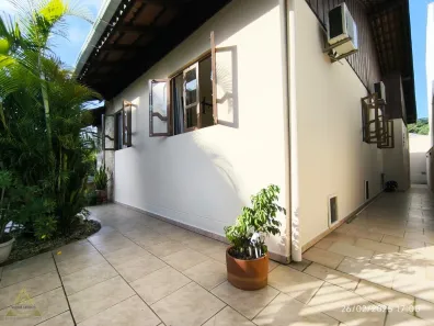 Casa com 3 Quartos à venda, 147m² no Água Verde, Blumenau