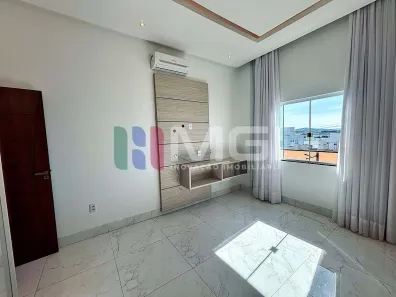 Casa de Condomínio com 3 Quartos à venda, 190m² no Residencial Condomínio Jardim Veneza, Senador Canedo