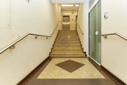Conjunto Comercial / Sala para venda ou aluguel, 30m² no Centro, Curitiba
