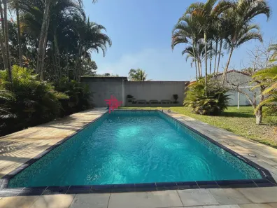 Fazenda / Sítio / Chácara com 3 Quartos à venda, 150m² no Freguesia da Escada, Guararema