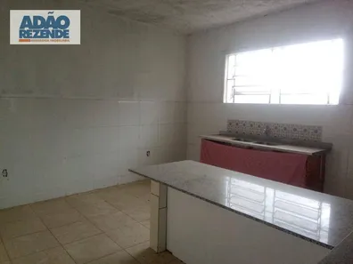 Loja / Salão / Ponto Comercial à venda, 143m² no Granja Guarani, Teresópolis