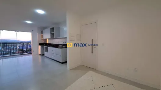 Apartamento com 2 Quartos para alugar, 67m² no Centro, Navegantes