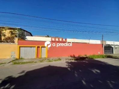 Casa com 3 Quartos para alugar, 150m² no Salinas, Fortaleza