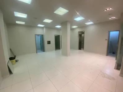 Loja / Salão / Ponto Comercial com 2 Quartos para alugar, 78m² no Centro, Petrópolis
