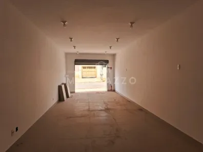 Loja / Salão / Ponto Comercial para alugar, 57m² no Parque Pompeu, Limeira