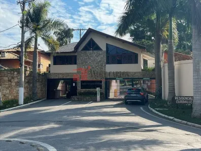 Casa de Condomínio com 3 Quartos à venda, 400m² no Residencial Euroville, Carapicuíba