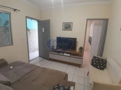 Casa de Condomínio com 2 Quartos para alugar, 4425m² no Vila Ursulina, Itaquaquecetuba