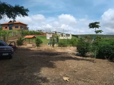 Fazenda / Sítio / Chácara com 1 Quarto à venda, 3500m² no Chácara Marambaia, Caçapava