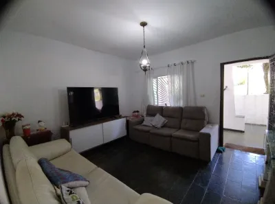 Fazenda / Sítio / Chácara com 2 Quartos à venda, 160m² no Vale das Pedrinhas, Guapimirim