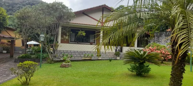 Fazenda / Sítio / Chácara com 4 Quartos à venda, 1200m² no Cantagalo, Guapimirim