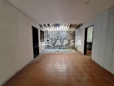 Prédio Inteiro com 3 Quartos para alugar, 254m² no Cidade dos Funcionários, Fortaleza