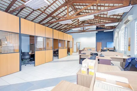 Galpão / Depósito / Armazém à venda, 825m² no Parolin, Curitiba