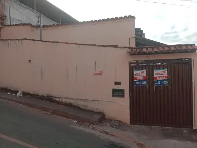 Casa com 4 Quartos para alugar, 130m² no Bom Jesus, Viçosa