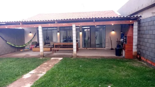 Fazenda / Sítio / Chácara com 2 Quartos para alugar, 500m² no Jucurupava, Salto de Pirapora
