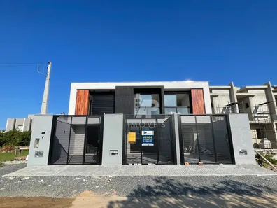 Sobrado com 3 Quartos à venda, 132m² no Da Praia Grande, São Francisco do Sul
