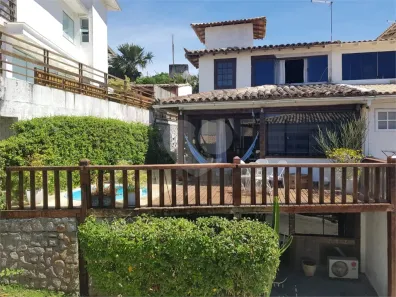 Casa de Condomínio com 3 Quartos para venda ou aluguel, 200m² no Alto de Búzios, Armação dos Búzios