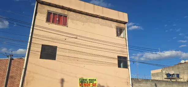 Prédio Inteiro com 2 Quartos à venda, 256m² no Del Lago II, Brasília