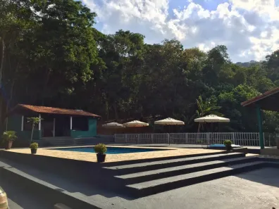 Fazenda / Sítio / Chácara com 3 Quartos à venda, 4000m² no , Nazaré Paulista