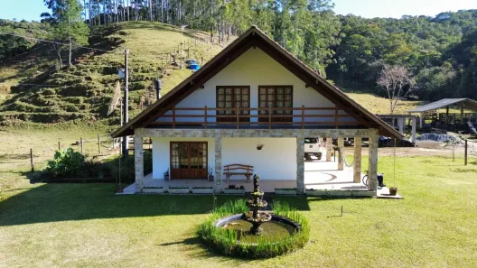 Fazenda / Sítio / Chácara com 2 Quartos à venda, 65000m² no , Águas Mornas