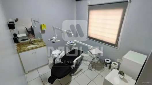 Loja / Salão / Ponto Comercial com 1 Quarto à venda, 97m² no Lídice, Uberlândia