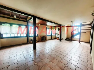 Sobrado com 3 Quartos à venda, 250m² no Caraguatá, Mairiporã