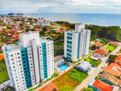 Apartamento com 2 Quartos para alugar, 53m² no Itacolomi, Balneário Piçarras