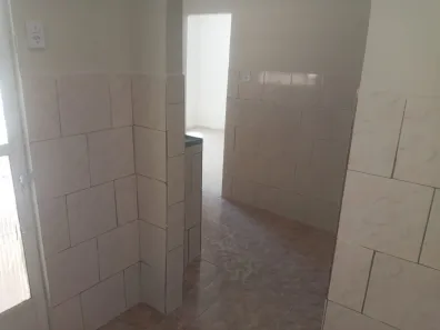 Casa com 2 Quartos para alugar, 80m² no Gramacho, Duque de Caxias