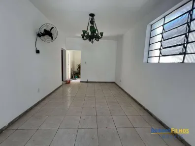 Casa com 4 Quartos para alugar, 200m² no Centro, Aracaju